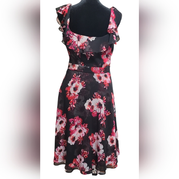 White house Black market size 2 Black dress - Picture 3 of 15